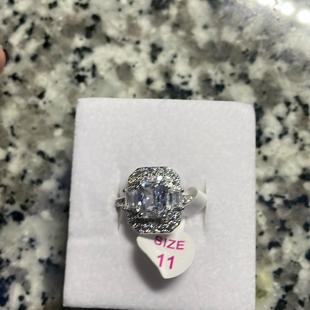 Rhodium plating, diamond cubic zirconia, size 11.